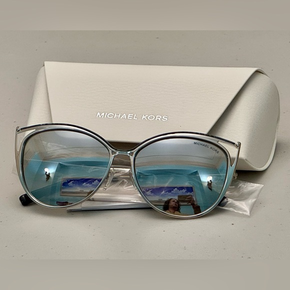 NEW Michael Kors INA MK1020 Cat Eye Sunglasses - Picture 3 of 12